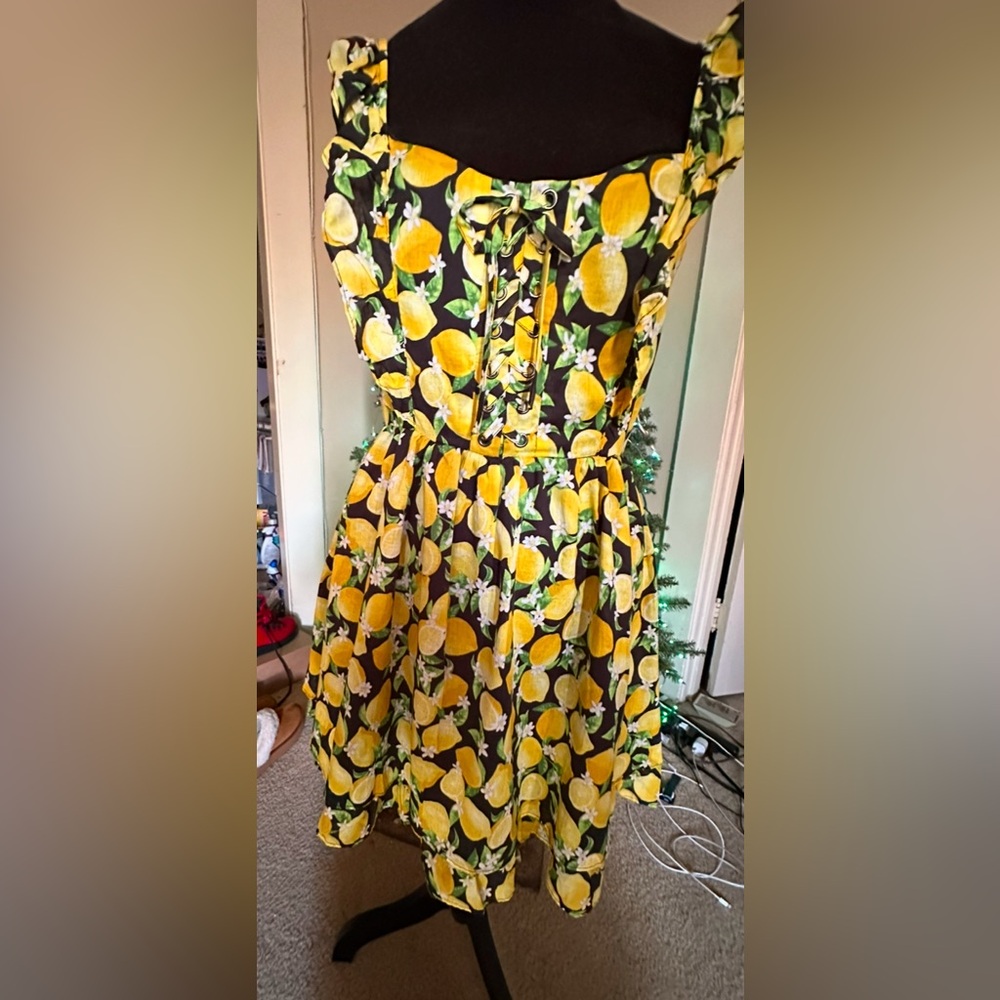 NWT Betsy Johnson lemon dress